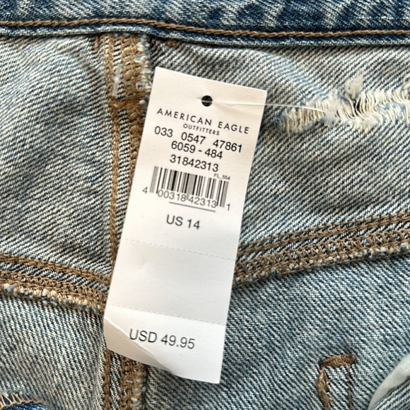 American Eagle light wash jean shorts. Women’s. - Picture 8 of 8